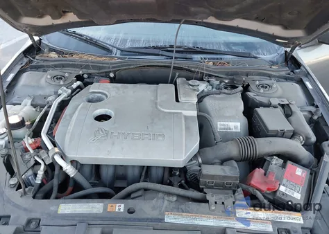 2011 Ford Fusion Hybrid z USA, uszkodzony, nr VIN 3FADP0L30BR342902